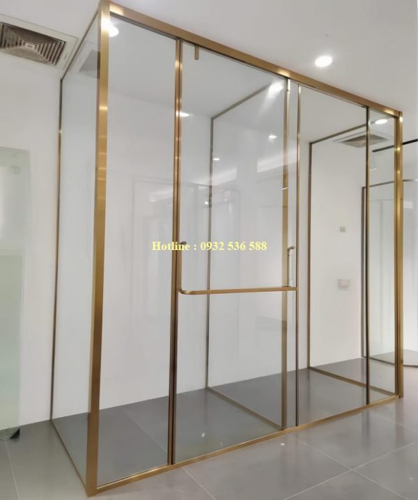 Phòng tắm kính dạng chữ F